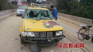高州打砸出租车案告破 8名罪犯全部落网 高州打砸出租车案告破 8名罪犯全部落网